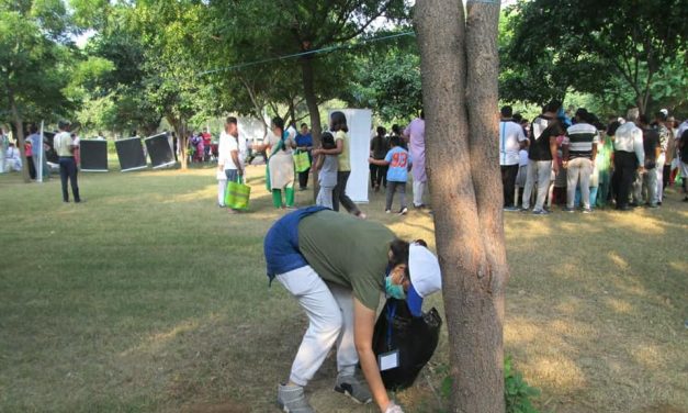 Swachhta Campaign Conducted by YPF in Janakpuri District Park, New Delhi