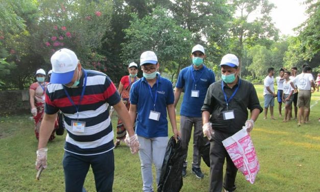 Swachhta Campaign Conducted by YPF in Janakpuri District Park, New Delhi