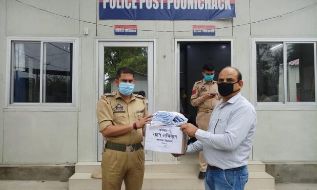 YPF Team Jammu handed over masks to Police department and Red Cross Society